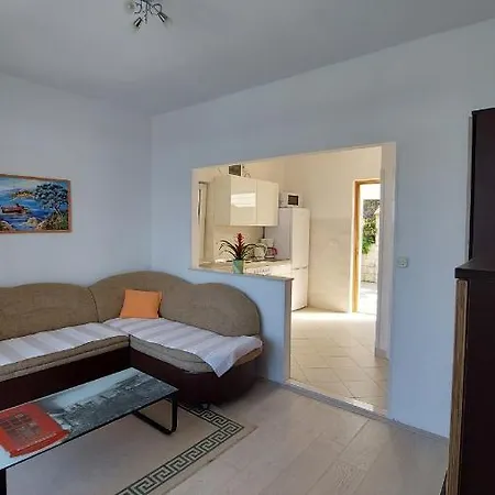 Matea Apartment *